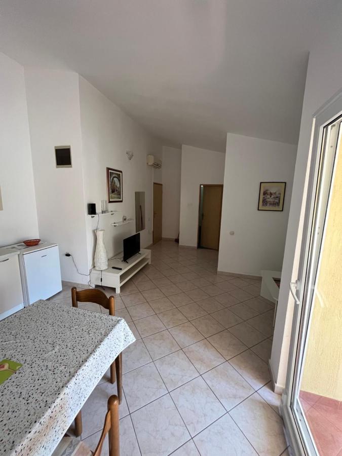 Apartments And Rooms Markovski Palit ภายนอก รูปภาพ