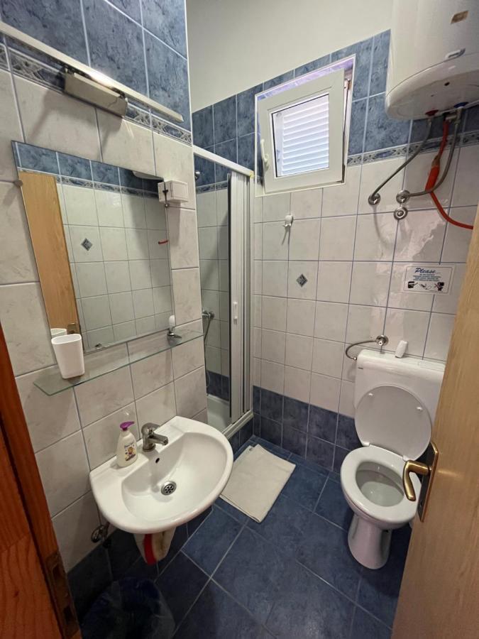 Apartments And Rooms Markovski Palit ภายนอก รูปภาพ