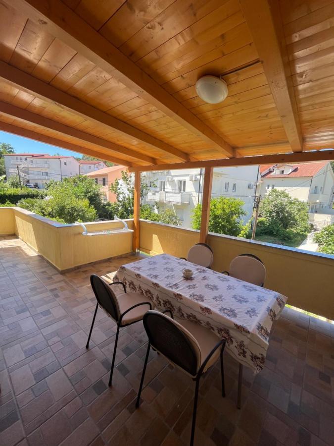 Apartments And Rooms Markovski Palit ภายนอก รูปภาพ